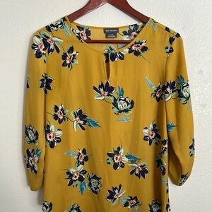 Van Heusen Gold 3/4 Sleeve Relaxed Blouse